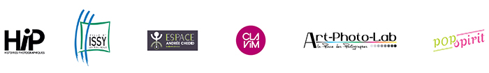 Une bibliothèque photographique, 40 femmes à livre ouvert (vidéo) Une bibliothèque photographique, 40 femmes à livre ouvert (vidéo)