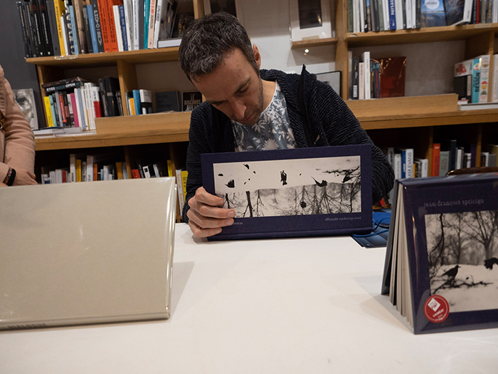 Retour en images sur la signature de Jean-François Spricigo et Payram, distingués aux Prix HiP 2021, à la librairie La Comète Retour en images sur la signature de Jean-François Spricigo et Payram, distingués aux Prix HiP 2021, à la librairie La Comète