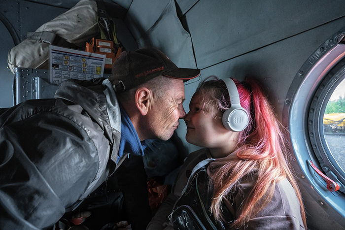 Natalya Saprunova et sa série "Peuple boréal" à l'exposition En famille, organisée par HiP