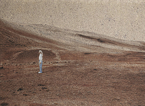 Flore Prébay et sa série "Deuil blanc" à l'exposition En famille, organisée par HiP